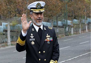 بازدید معاون هماهنگ‌کننده ارتش از موزه دفاع مقدس قم