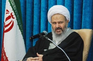 به هنر و امور هنری دیدی توحیدی داشته باشیم