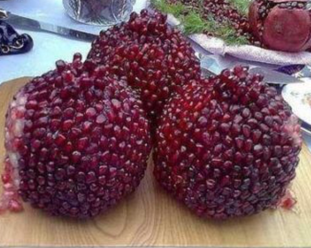خوراکی&zwnj;های اصلی شب یلدا+ فوايد و نكات سلامتى انار