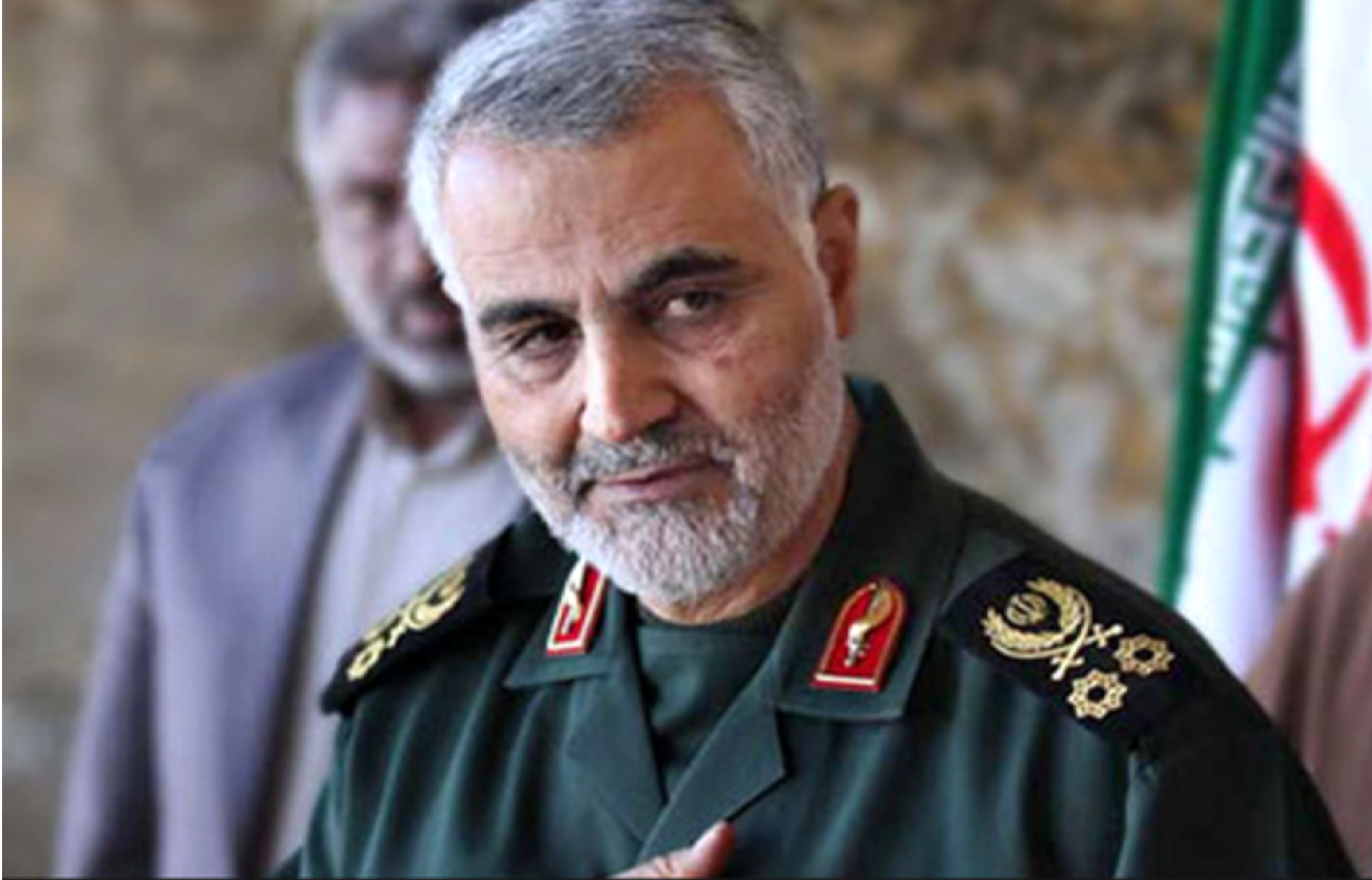 تصاویر دیدار جمعی از خانواده ی شهدای مدافع حرم با سردار سلیمانی