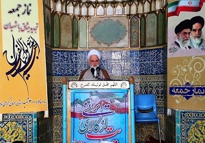 تلاش در محور تولید و اقتصاد عظمت انقلاب اسلامی ایران را نشان داد