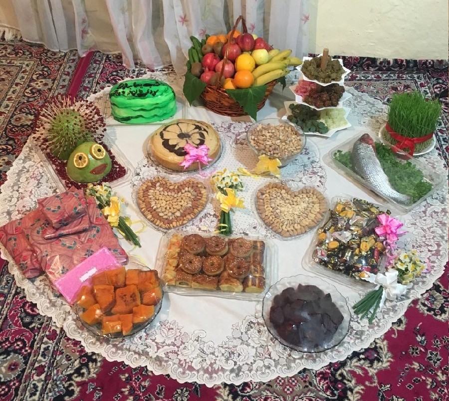 چرا برای عروس شب چله ای می بریم /طَبَق پیش کشی شب یلدا برای  تازه عروس