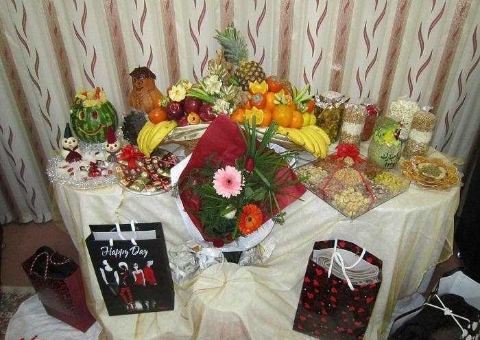 چرا برای عروس شب چله ای می بریم /طَبَق پیش کشی شب یلدا برای  تازه عروس