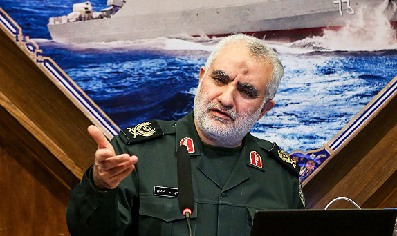 بهره گیری از منابع غربی برای تحقیق، مبنای معنویت زدایی خواهد بود