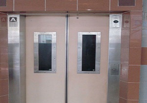 زورگیری در آسانسور به سرانجام نرسید
