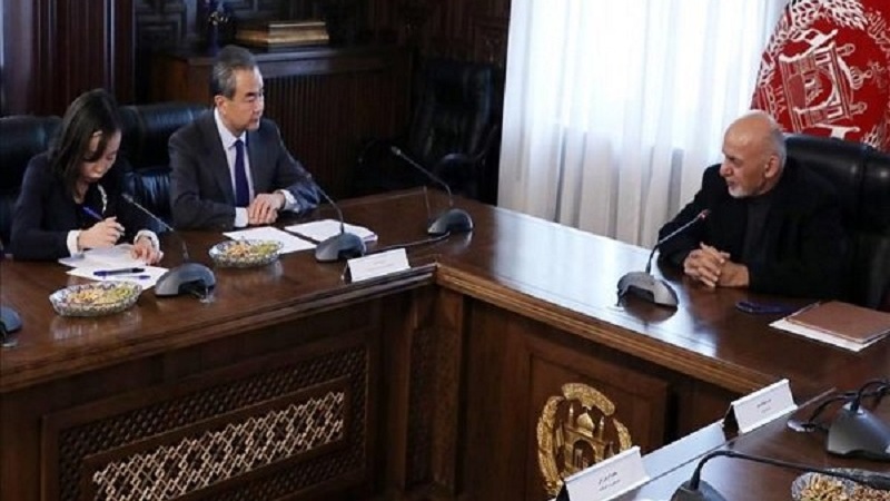 تاکید رئیس جمهوری افغانستان و وزیر امور خارجه چین بر لزوم مبارزه مشترک با تروریسم
