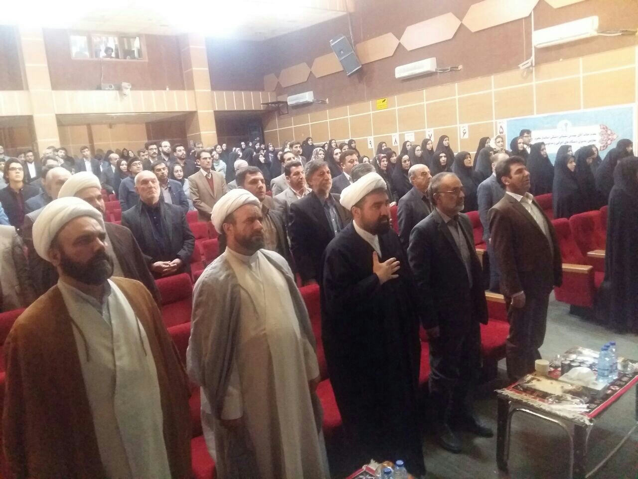 آغاز مراسم اختتامیه جشنواره سفرنامه و خاطره نویسی رضوی