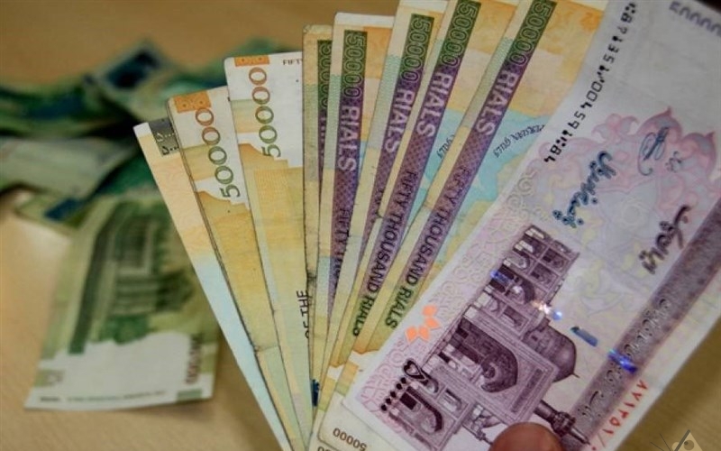 حجم نقدینگی به 1700 هزار میلیارد تومان نزدیک شد