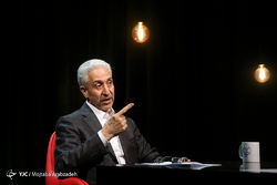 صریح و شفاف با کارگردان 