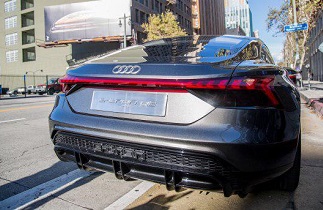 تجربه رانندگی با طرح مفهومی اتومبیل آئودی E-Tron GT +تصاویر