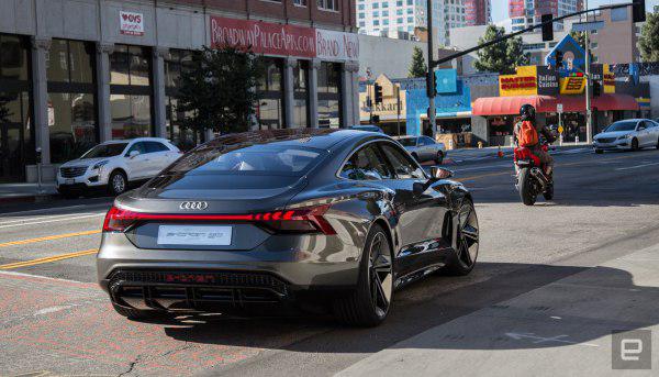 تجربه رانندگی با طرح مفهومی اتومبیل آئودی E-Tron GT +تصاویر