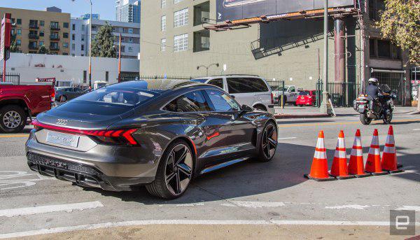 تجربه رانندگی با طرح مفهومی اتومبیل آئودی E-Tron GT +تصاویر