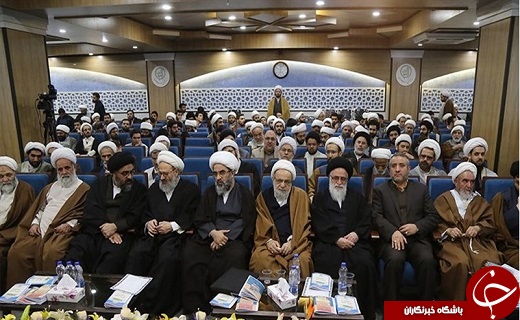 رونمایی از ۷۵ عنوان کتاب مرکز فقهی ائمه&zwnj;اطهار(ع) در قم