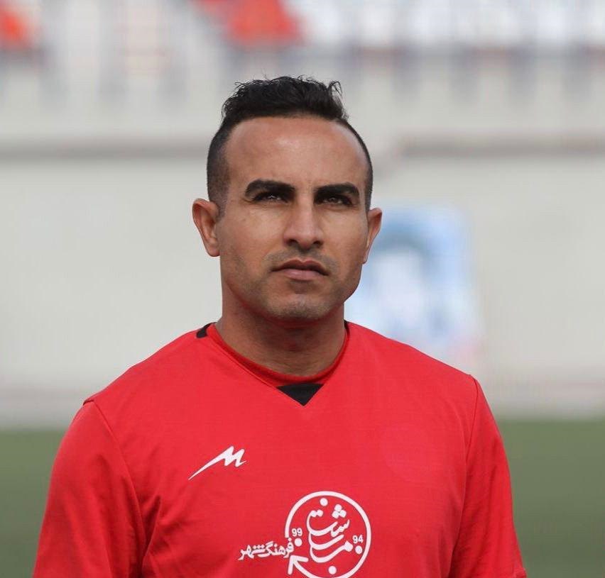 دفاع راست اسبق تیم ملی از دنیای فوتبال خداحافظی کرد/ کعبی کفش هایش را آویخت