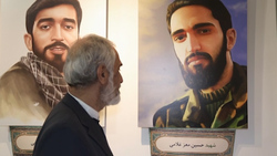 وداع جانسوز مادر و همسر شهید مدافع حرم علیرضا بریری + فیلم