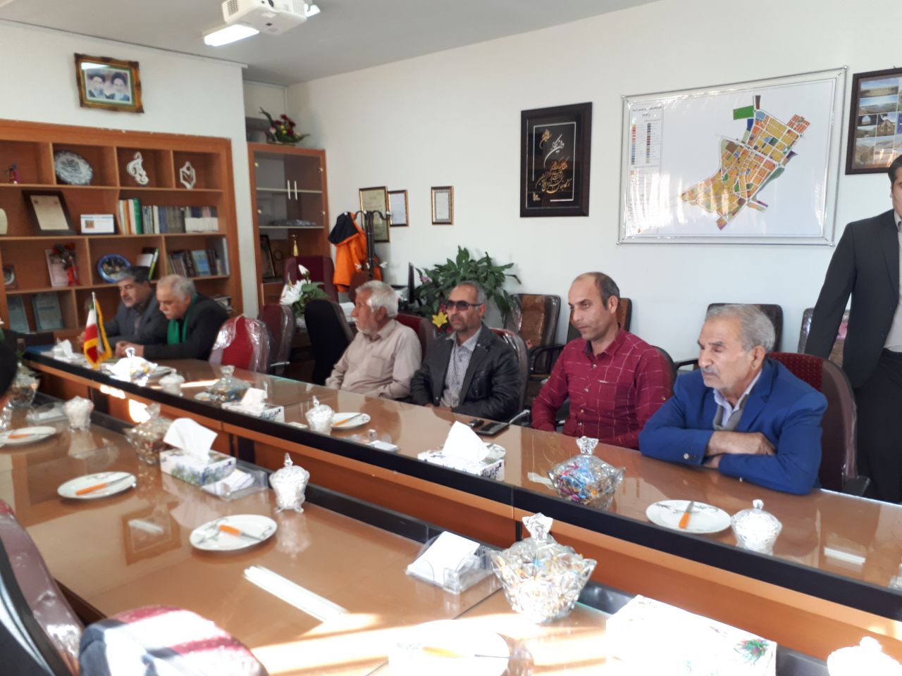 تقدیر از تاکسیرانان فیض آباد مه ولات