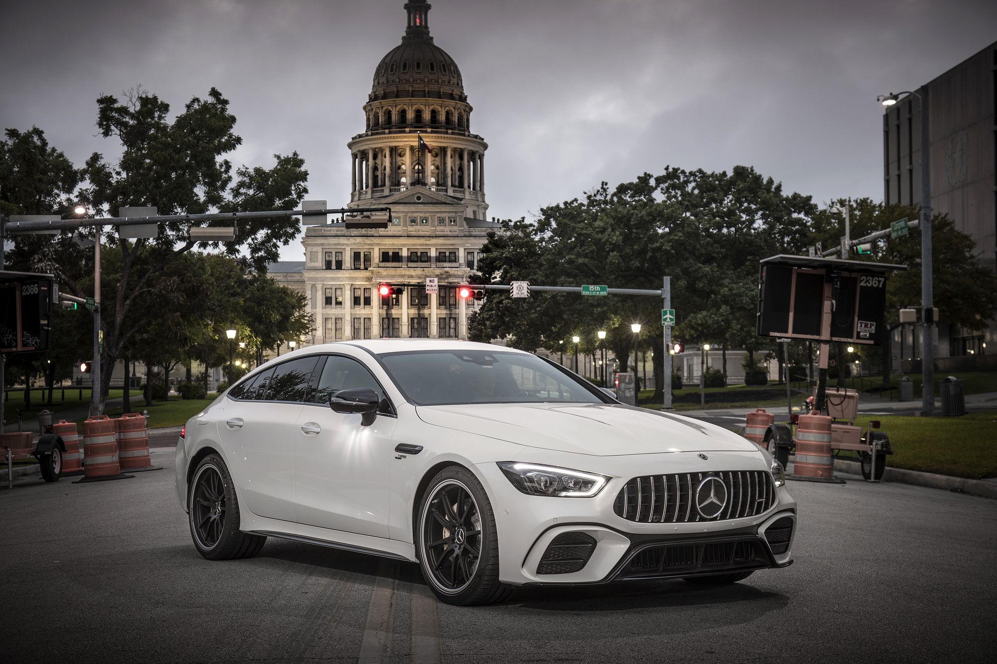 مرسدس AMG GT چهار&zwnj;درب تنها 4000 دلار گران&zwnj;تر از مدل کوپه +تصاویر