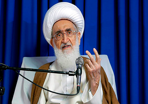 انقلاب اسلامی به تدریج بر تمام جریان&zwnj;ها غالب خواهد شد/هدف دشمن،جدایی حوزه و دانشگاه است