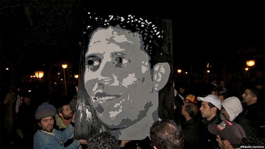 دستفروشی که جهان عرب را به لرزه درآورد