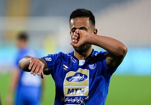 لیست نقل و انتقالاتی استقلال فرمانده ندارد