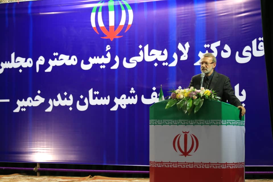 مانع تراشی در حل مسایل اقتصادی خیانت به کشور است