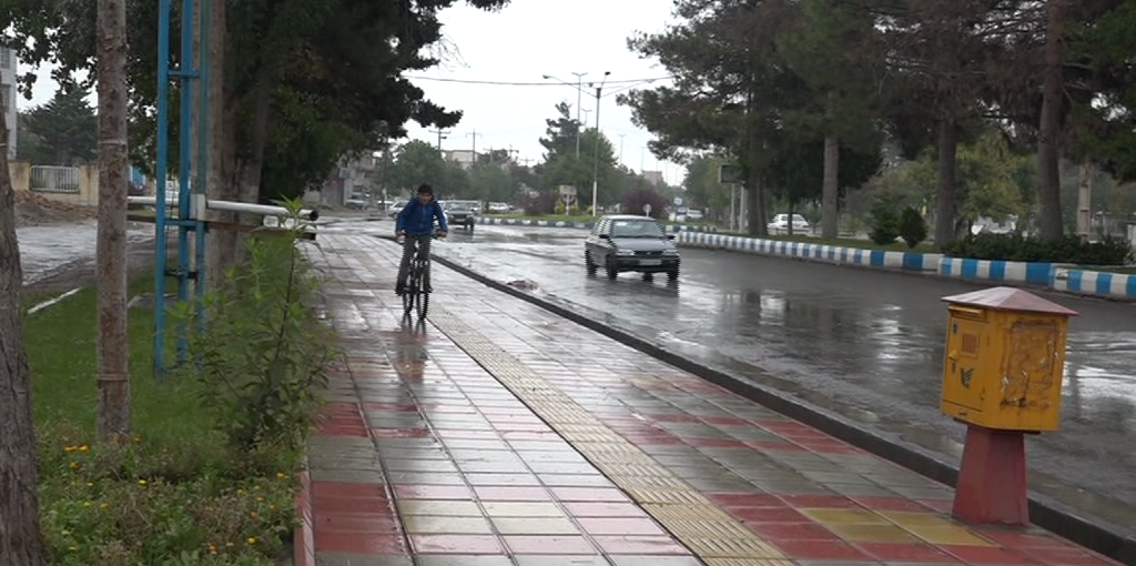 رانندگان هوشيار باشند/ معابر ایلام خيس و لغزنده است