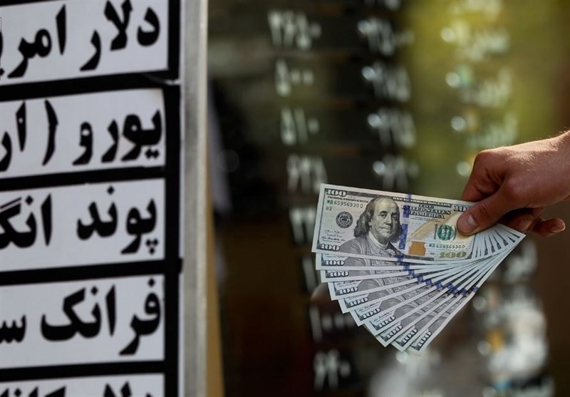 ثبات قیمت همپای بازار ارز/ برخورد با دلالان باید ادامه دار باشد