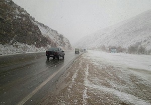 بارش برف در گردنه آوج