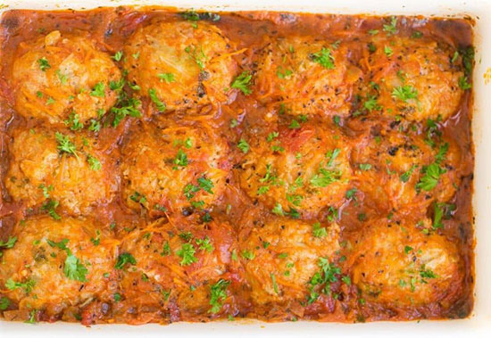 طرز تهیه کوفته کلم با سس مخصوص