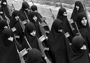 فعالیت زنان در دفاع مقدس، جلوه‌هایی جاودان و ماندگار است