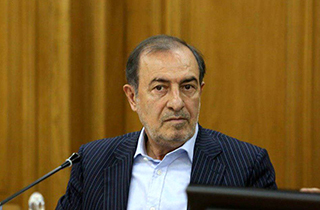 شهرداری که خبر استعفایش را از رادیو شنید! + فیلم