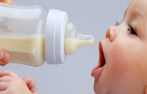 نکات مفید نگهداری شیر مادر/برای گرم کردن شیرمادر از ماکروویو استفاده نکنید