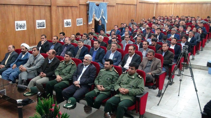 تجلیل از ۱۶ فرهنگی بسیجی به مناسبت هفته بسیج