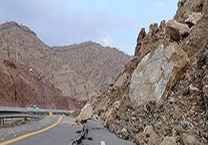 مسدود شدن آزادراه پل زال - خرم‌آباد