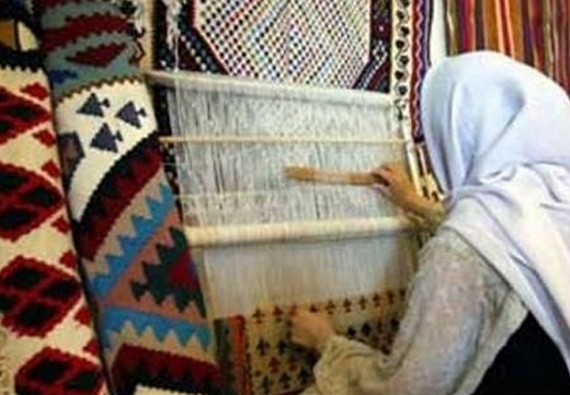 همه هنرمندان صنایع دستی استان مرکزی بیمه می&zwnj;شوند