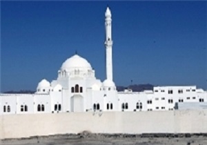 اولین نماز جمعه در تاریخ اسلام + فیلم