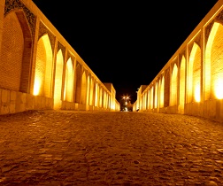 نمایاندن زیبایی‌های شب‌های اصفهان به شهروندان وگردشگران