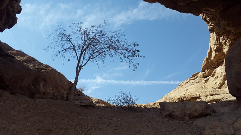 سنگ سوراخ در کجاست؟ + تصاویر