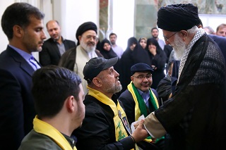 کلیپ دیدنی دیدار پدر شهید لبنانی با امام خامنه&zwnj;ای