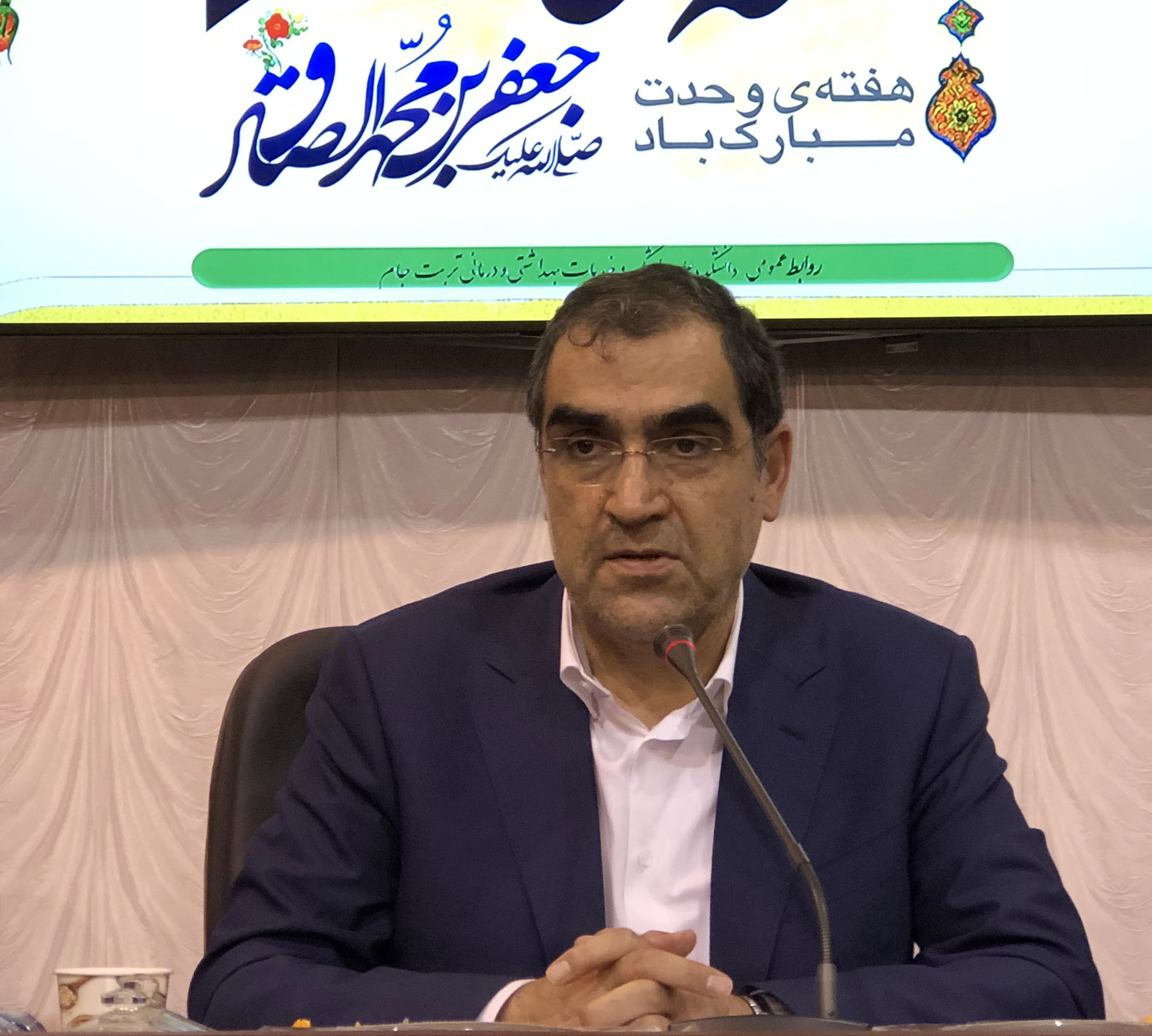 تمام پس گردنی‌ها را این روز‌ها به دولتی‌ها می‌زنند/۴۰ سال از انقلاب اسلامی می‌گذرد و اتفاقات خوبی در کشور افتاده است