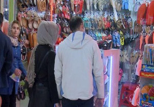 رونق بازار مهاباد در روز&zwnj;های سرد پائیزی با ورود مسافران