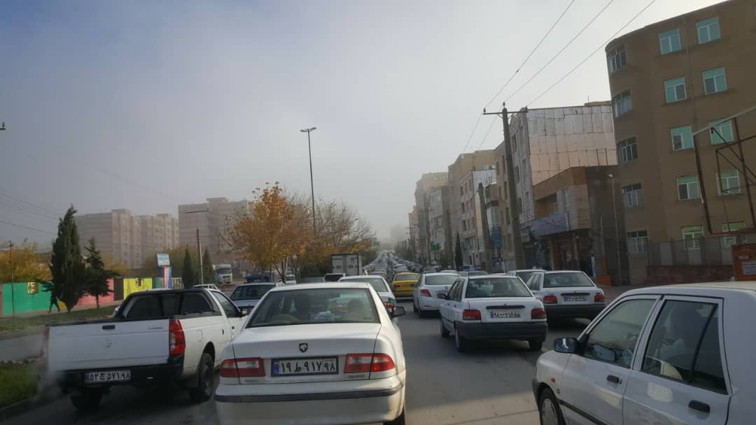 مه صبحگاهی آسمان شهر ایلام را فراگرفت