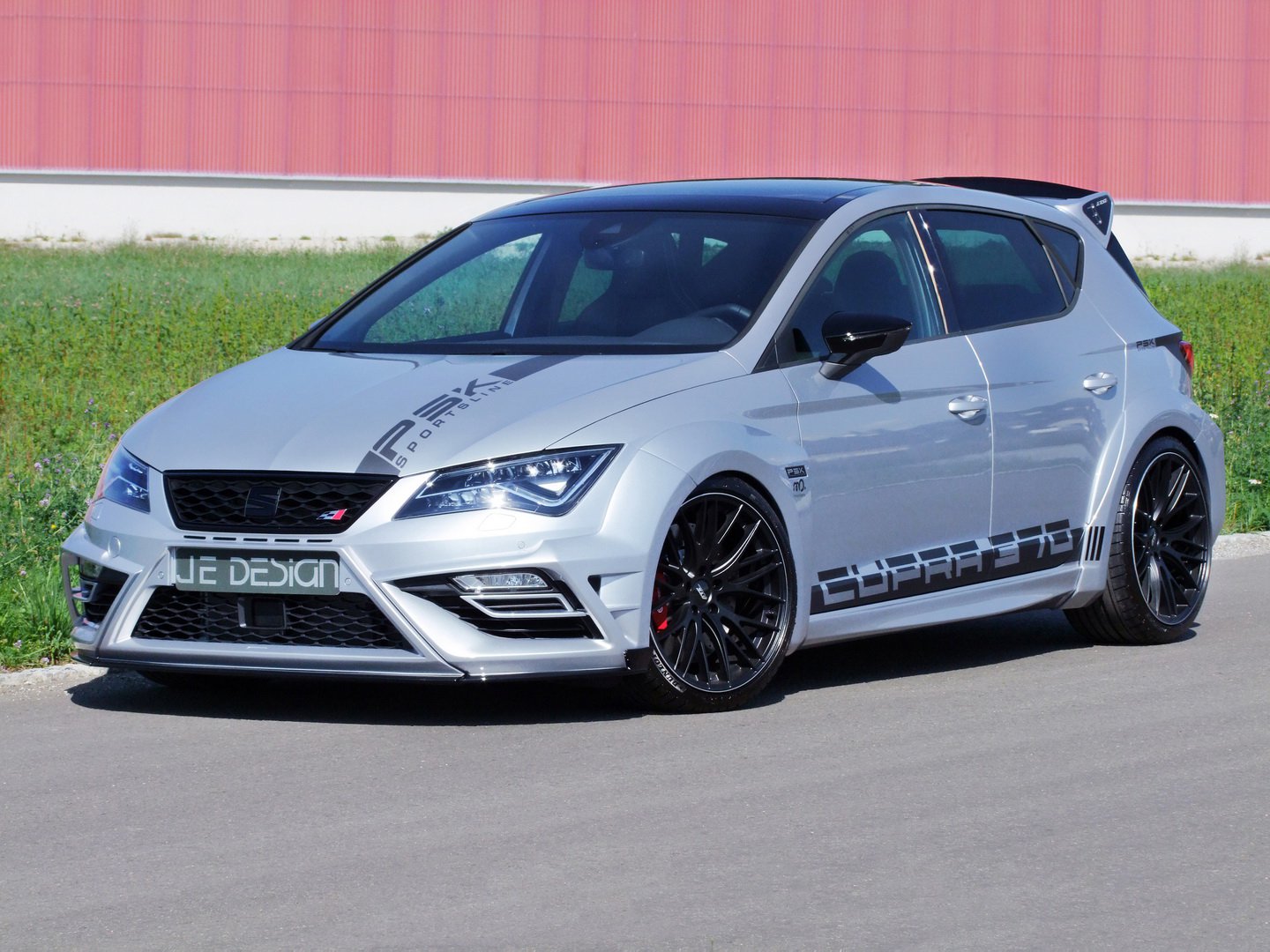آخرین بروزرسانی Leon Cupra 300 به پایان رسید +تصاویر