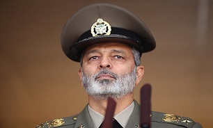 نیروی دریایی به سان صخره، موج را به سُخره می&zwnj;گیرد