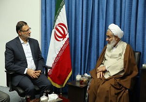 رشد فرهنگی از اهداف حج است