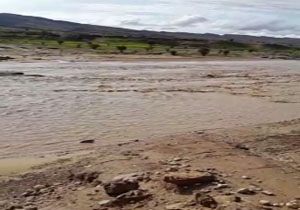 وضعیت نامناسب راه ارتباطی در روستای تنگ‌پل + فیلم