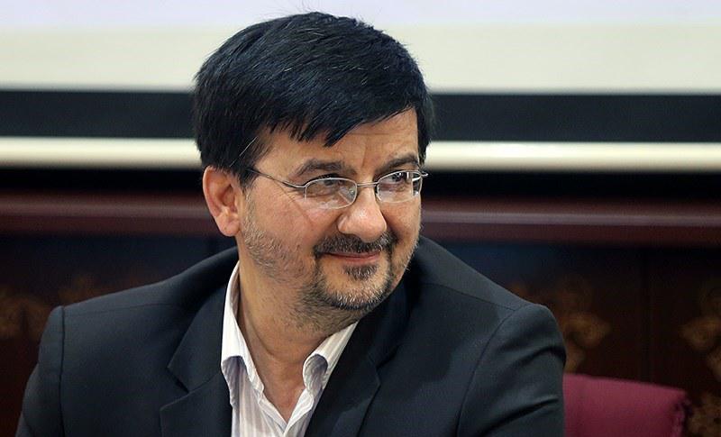 احمدی: دولت و وزارت ورزش تصمیم به خصوصی سازی سرخابی ها دارند