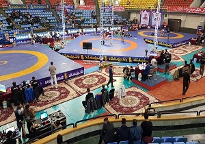 تیم کشتی آزاد ایران "الف" بر سکوی قهرمانی ایستاد