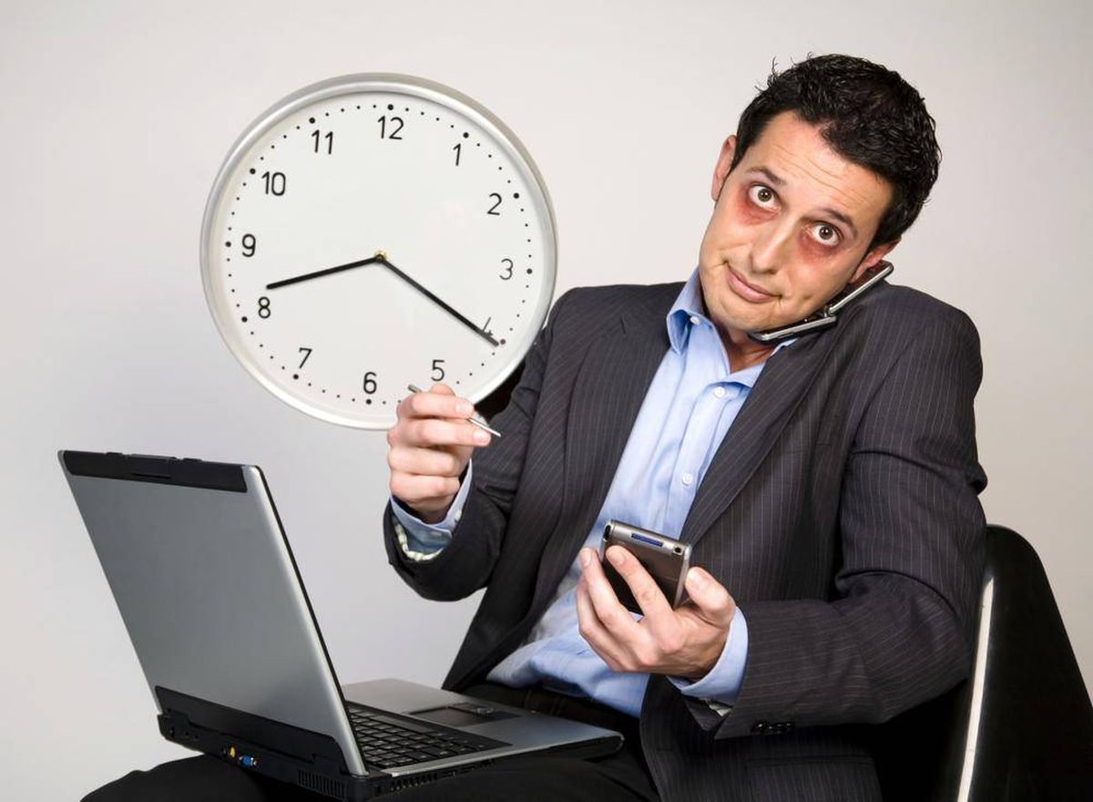 با مفهوم و نشانه‌های اعتیاد به کار آشنا شوید