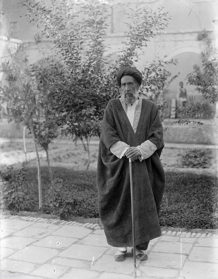 مردی که تا نفسهای آخر مبارزه کرد/ روایتی از زندگی شهید آیت اللله سید حسن مدرس مردی که تا نفسهای آخر مبارزه کرد/ روایتی از زندگی شهید آیت اللله سید حسن مدرس